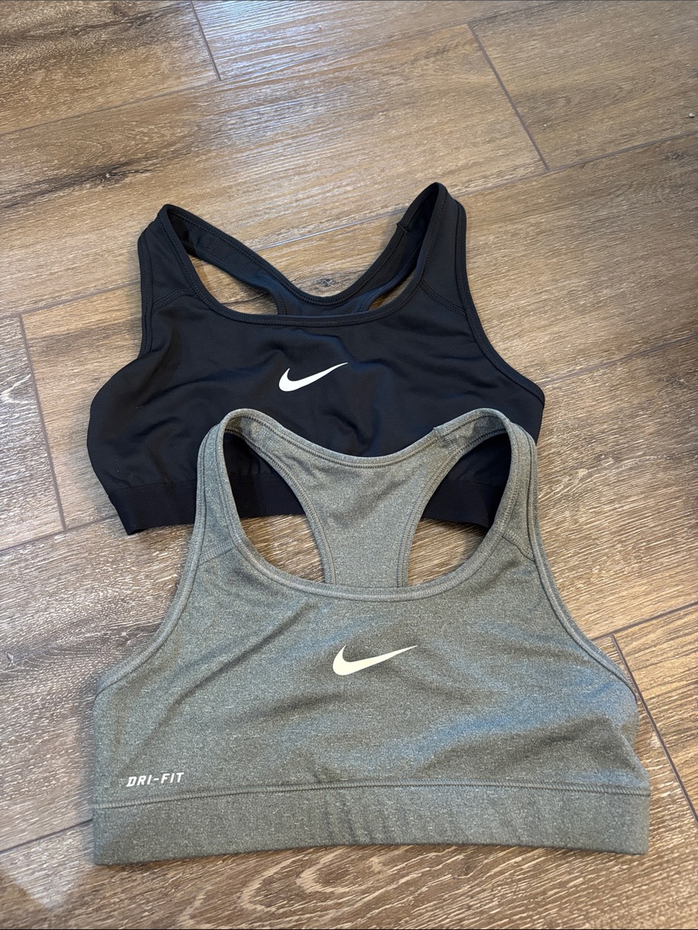 Nike Women's Black & Gray Dri-FIT Racerback Sports Bra Set Small